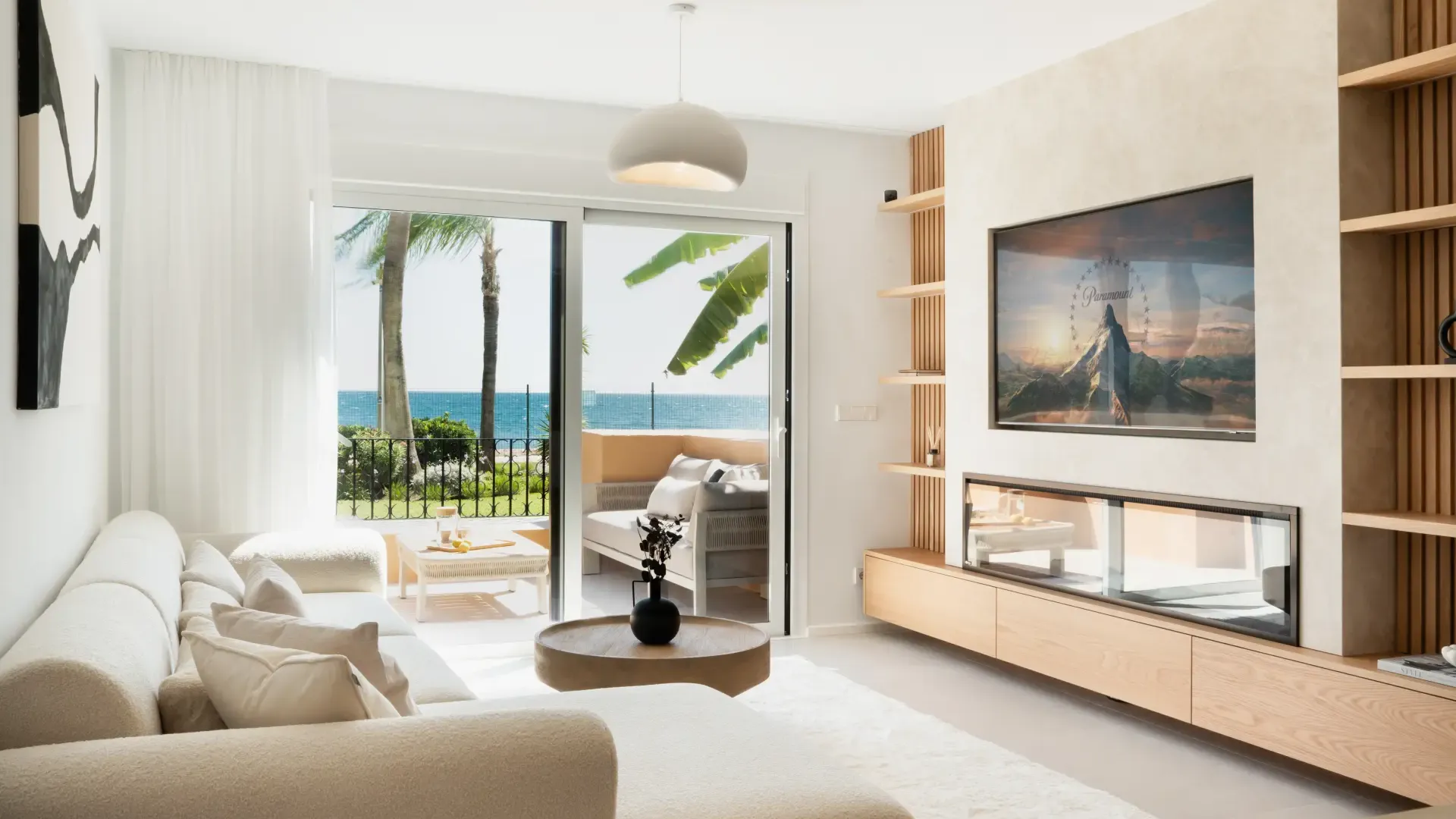 Luxury Beachfront Apartment